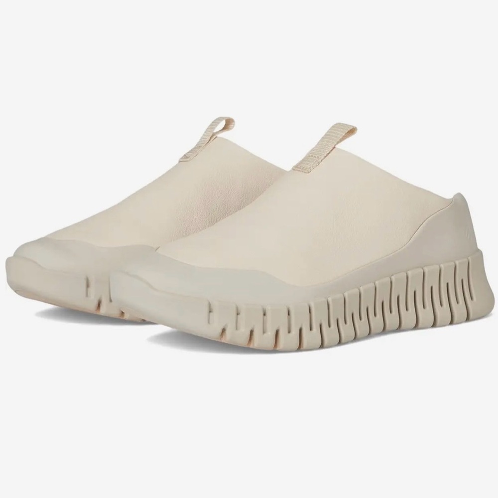 ECCO Gruuv Soft Leather Slip On Mule Comfort Waterproof Sneaker Size 6-6.5 EU 37